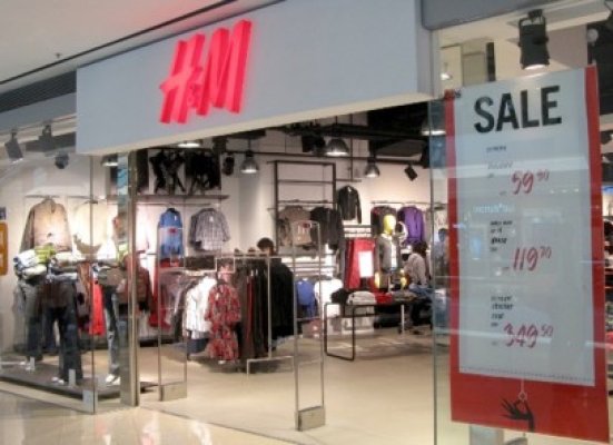H&M vrea să mărească preţurile pentru a creşte salariile angajaţilor